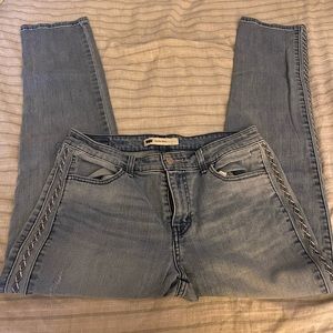 Levi’s Mid Rise Skinny Jeans WPL - 423